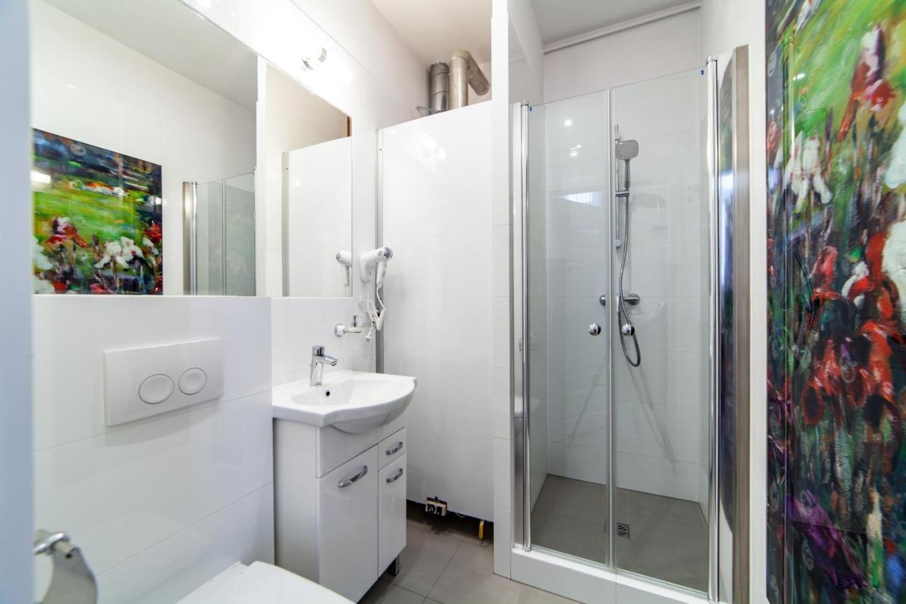 Milu Apartments Kurkowa Krakow Bagian luar foto
